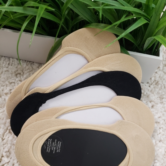 FREE- Socks - Picture 2 of 2